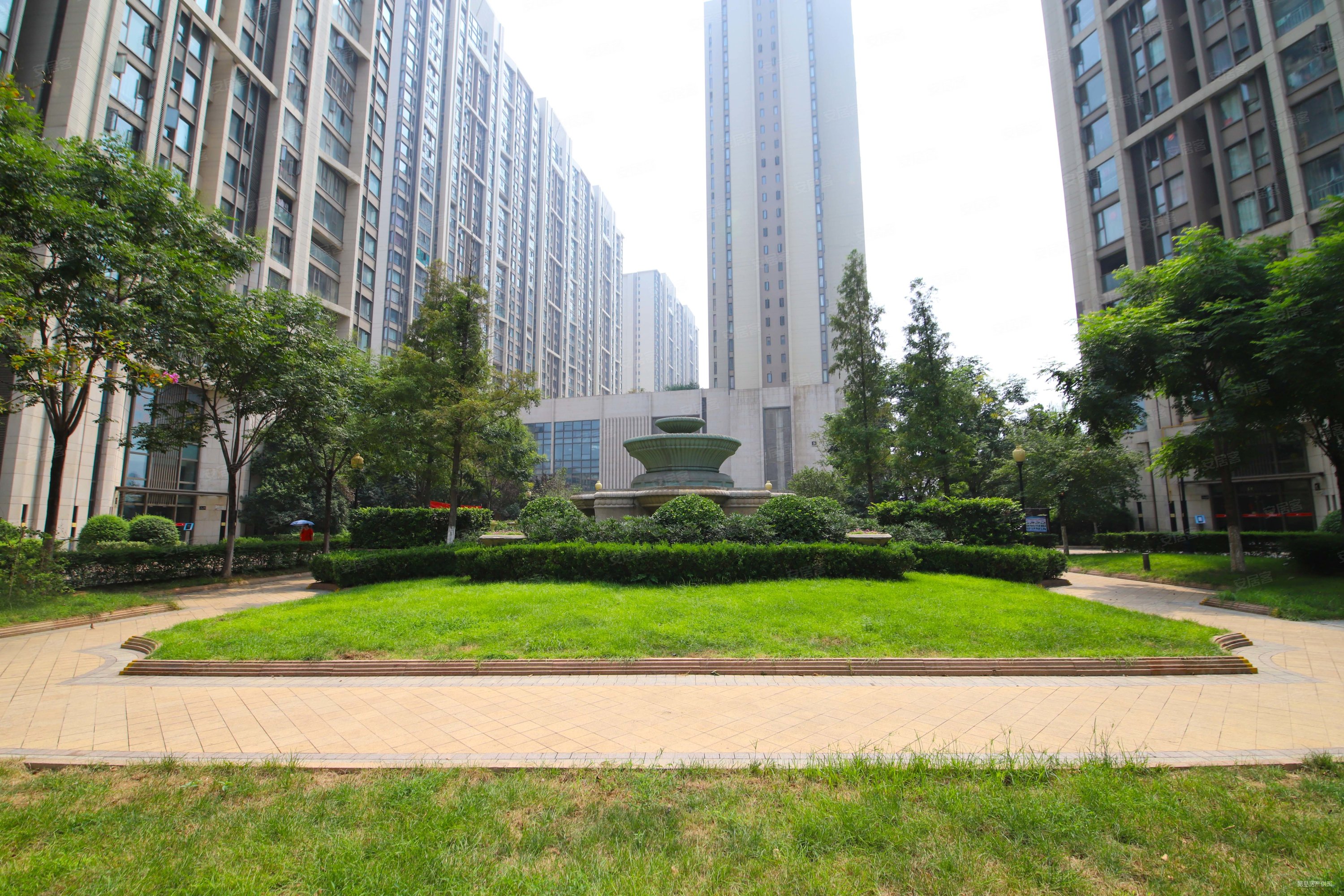 洛阳房产网>洛阳二手房>西工二手房>王城公园二手房>升龙广场(a区)>