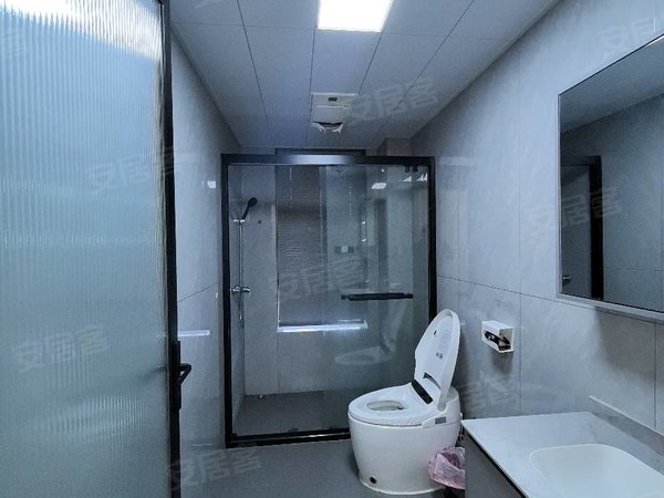 金华东阳横店横店南江府南江府中心位置大4房边套！现代简约风！家具家电齐全！拎包入住出租房源真实图片