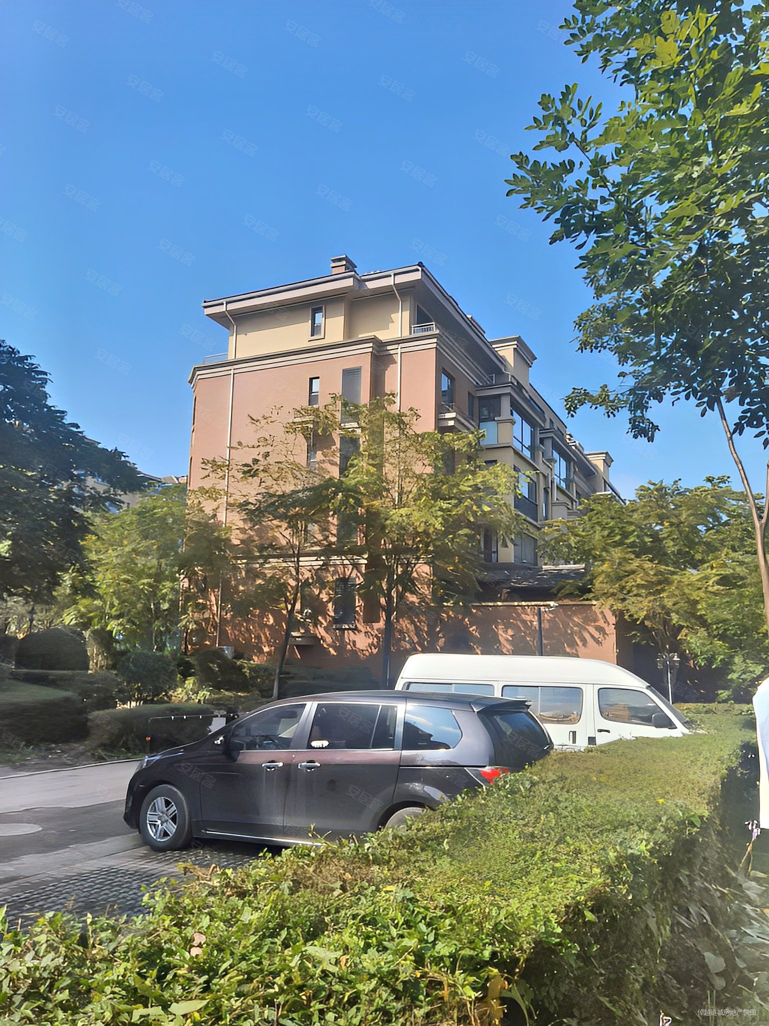 复地哥德堡森林3室2厅1卫97.6㎡南北88万