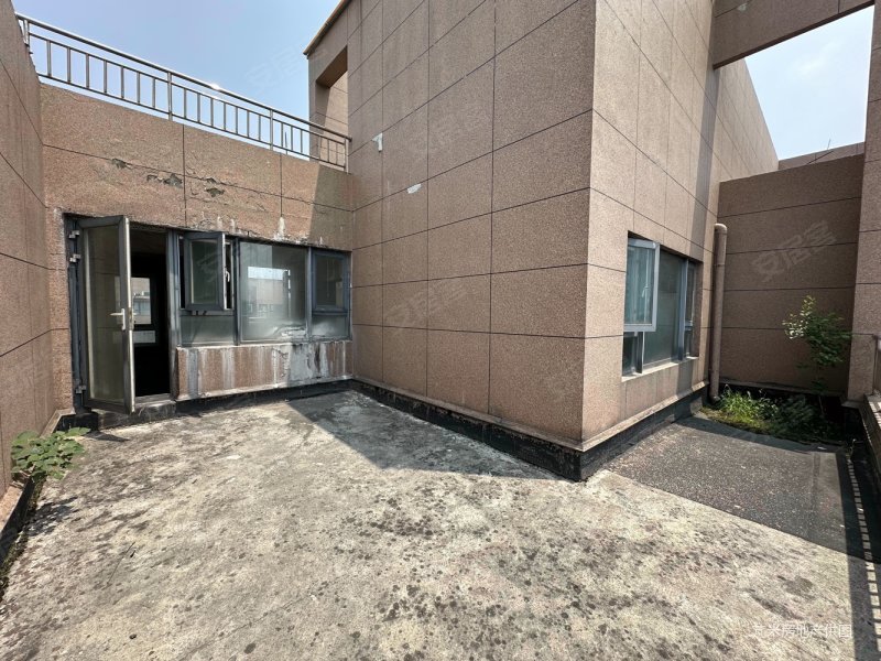 附赠面积多,看房随时,银河湾二手房,490万,5室2厅,3卫,223平米-宁波