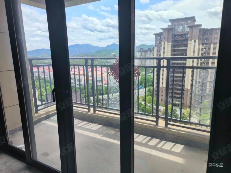 多套在售 随时可以看房 周边配套齐全,恒大溪上桃花源(二区)二手房,85