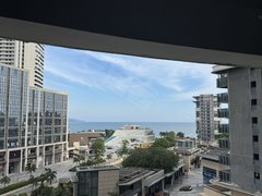 汕尾汕尾城区马宫保利金丁湾海景房一房一厅家具家电齐全,交通方便采光极好带阳台出租房源真实图片