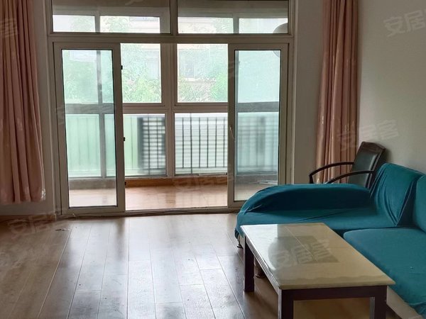 【多图】奥园水岸豪庭,市政府租房,水岸豪庭三楼,简装,带车库1200.