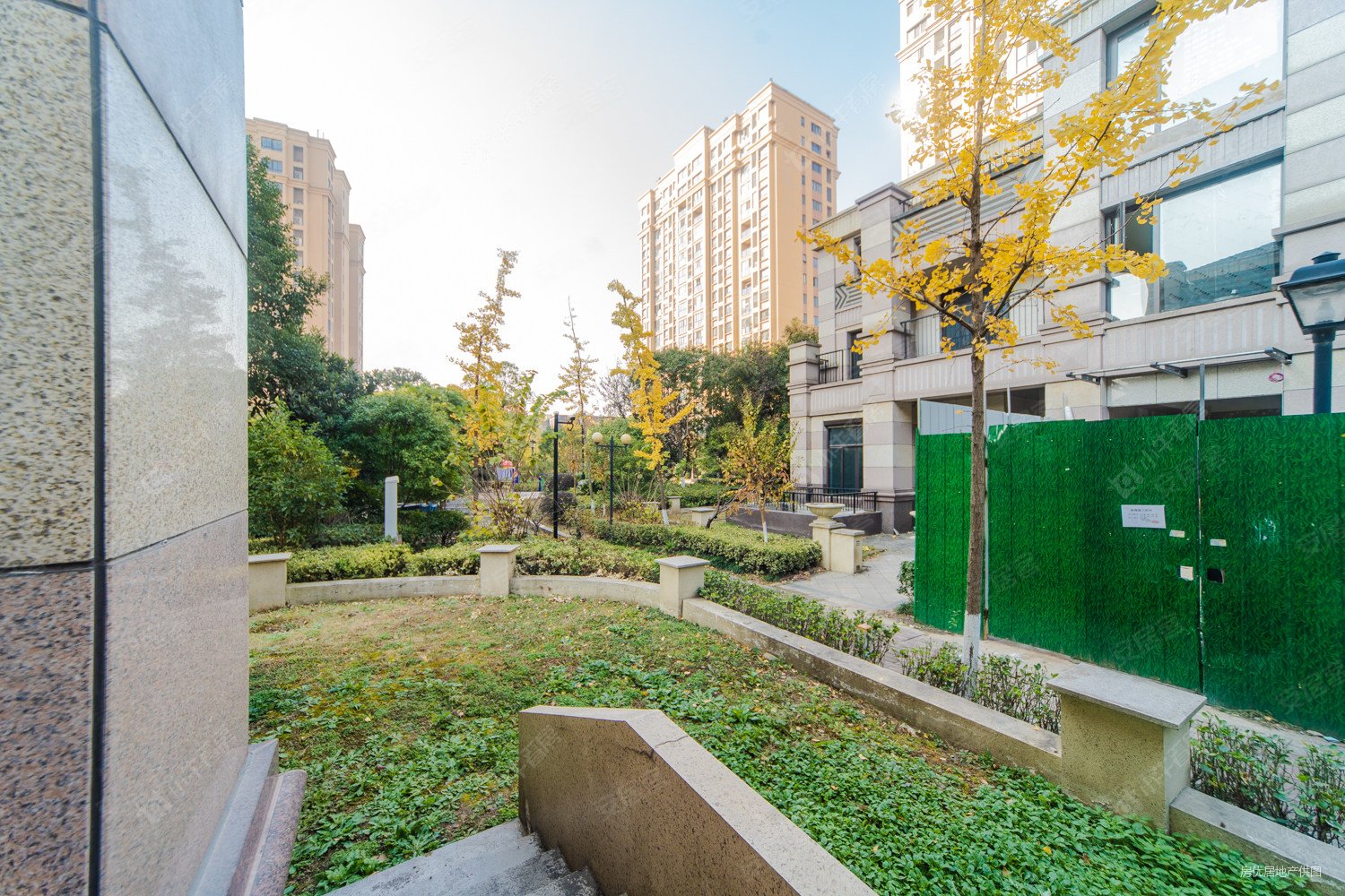 常州房产网>常州二手房>新北二手房>新区公园二手房>香树湾馨苑(别墅)