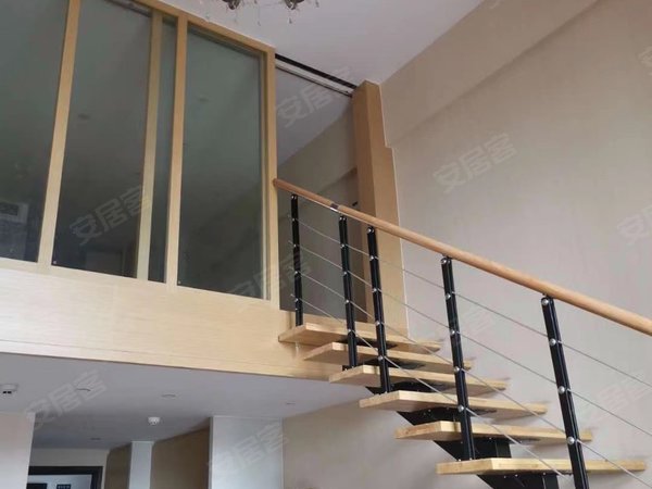 嘉兴海宁海宁市区新华苑人民广场爱情海公寓新华苑复式1室1厅2卫精