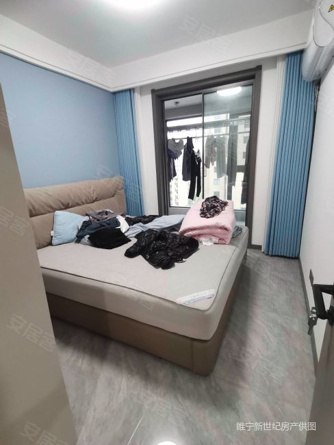 出售,金泰御澜湾三室两厅两卫精装修基本未住98.8万!