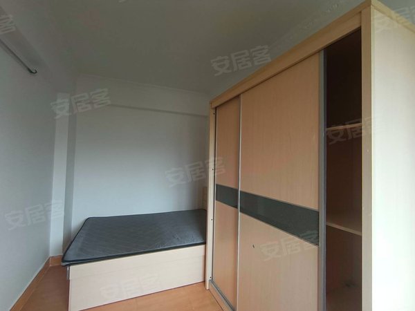 【多图】布心山庄东区,布心租房,罗湖布心地铁口附近,低价两房只要