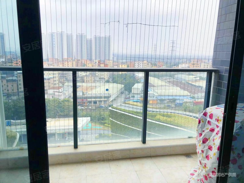 自由人花园3室2厅1卫78.61㎡南113万