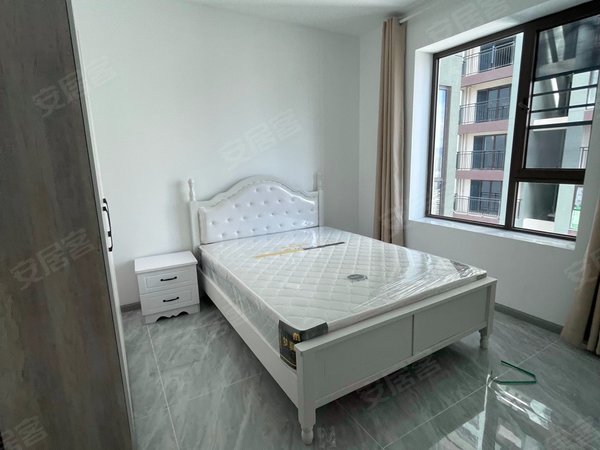 昆明五华龙泉路碧桂园龙腾世家0中介 小菜园 龙腾世家 直租精装三房两