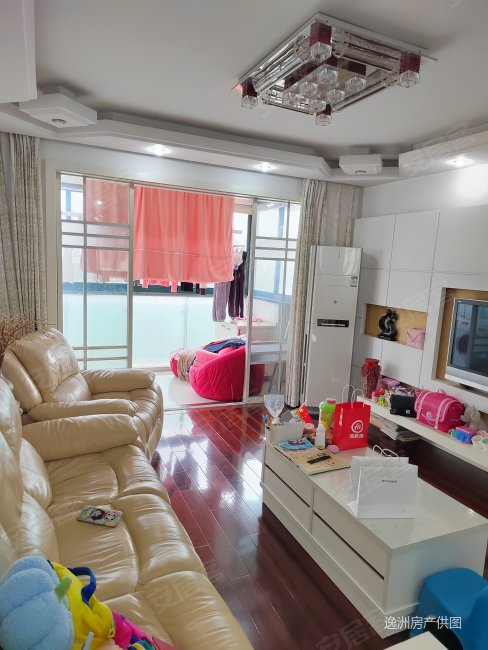 松江大学城(三湘四季花城)交通便利 南北通透 毗地铁 大两房