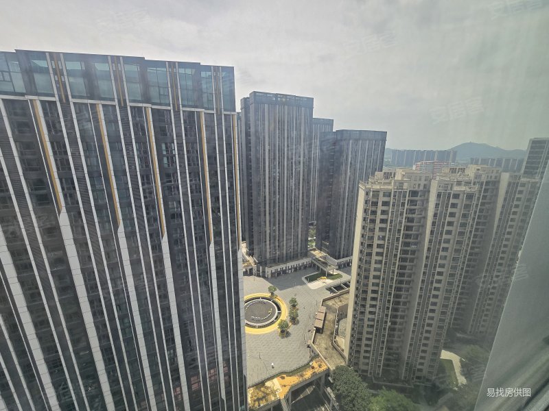 力合阳光城云谷 一口价35万 50方5 层高复式公寓