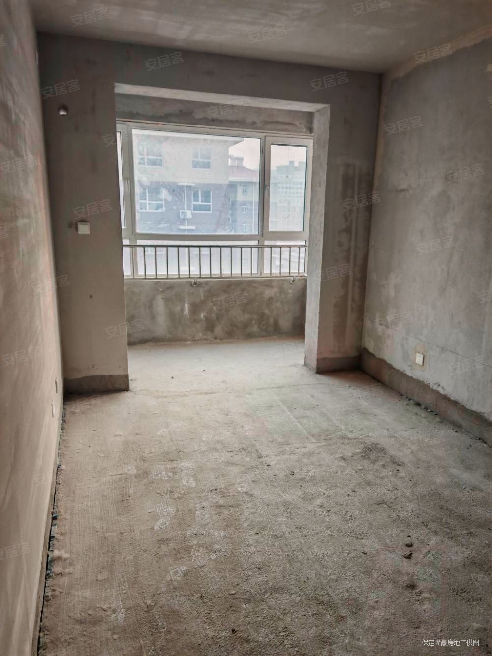 宏昌园(B区)3室2厅1卫139㎡南北99万