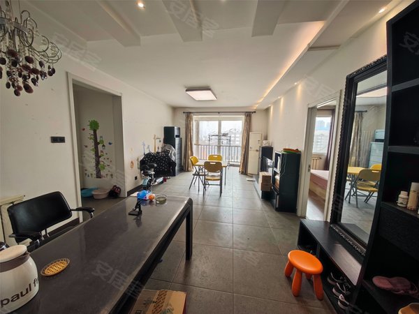 天津河北光复道街北岸华庭北岸华庭 精装大两室 临近东站二中 地铁3号