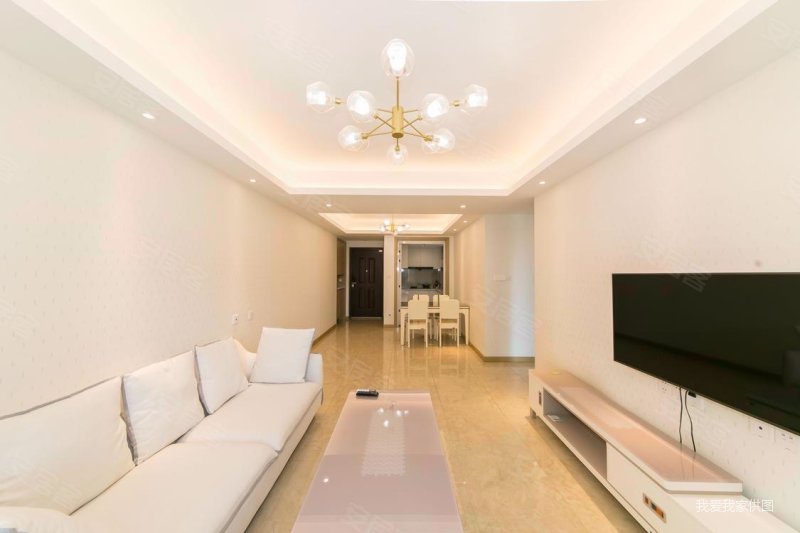 用钱急售新城金樾基本未住家具全留有钥匙随时看房