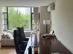 武汉硚口宝丰金叶SOLO国际 1室1厅1卫出租房源真实图片