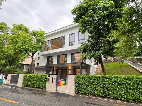 深圳南山蛇口鲸山别墅蛇口纯别墅区,实用700平,居家会所皆可适合出租