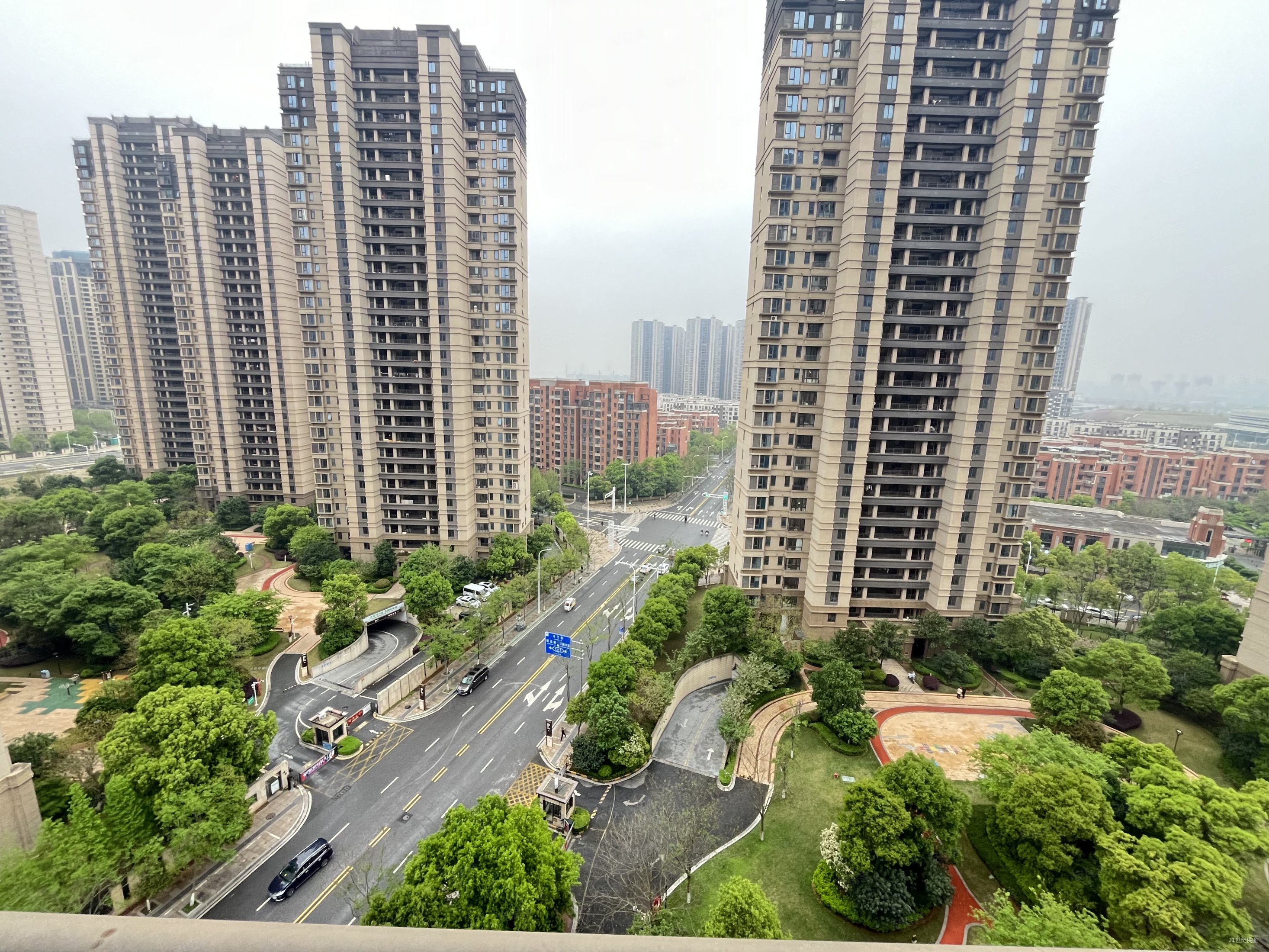 国博城 博伟好楼层 93带车位 临近地铁 上 教育 随时看,绿地国际博览