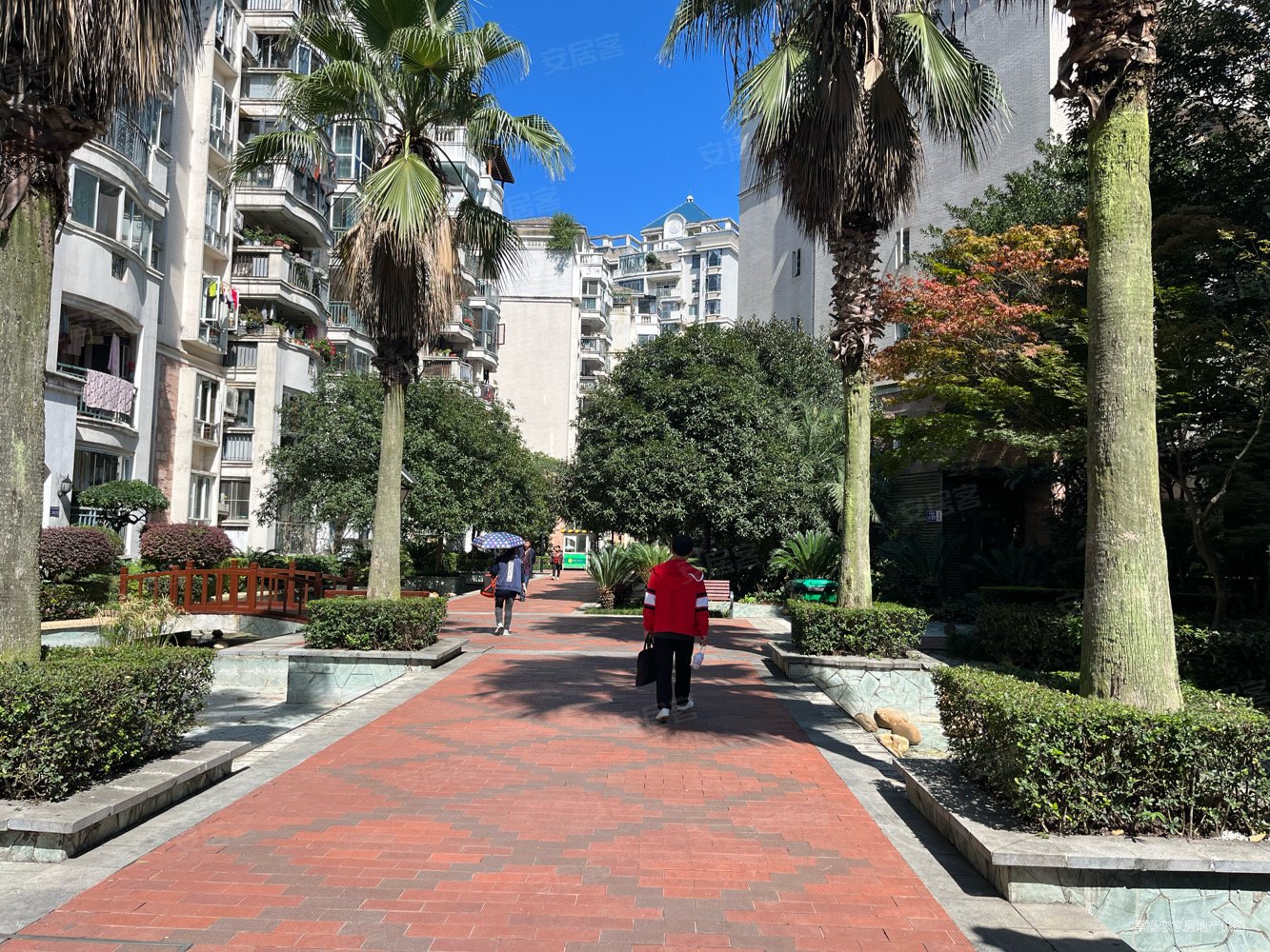 贵开路银海嘉怡花园步梯3楼正规三房两卫产权满二税费低