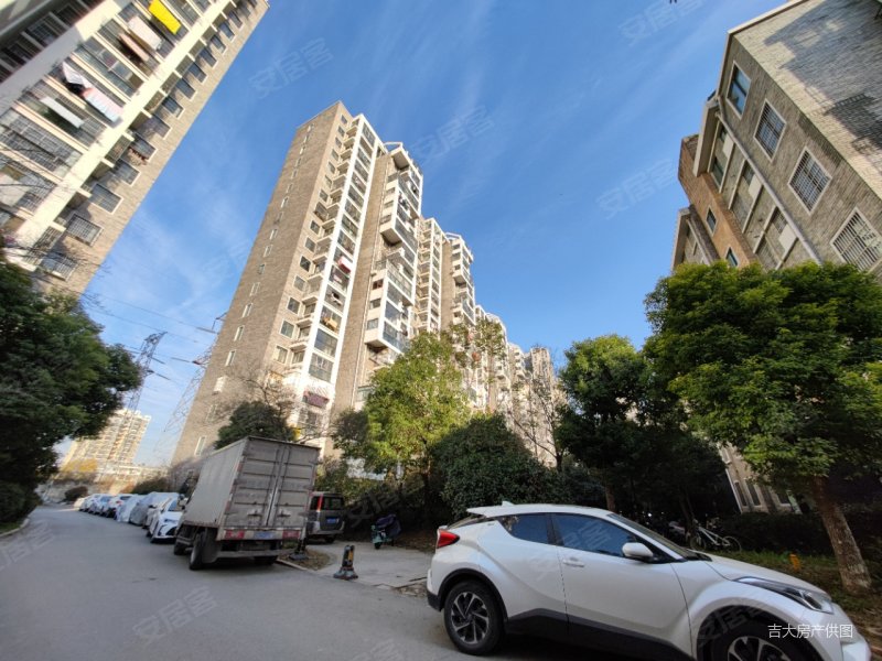 正南3室2厅帝豪星港湾精装修