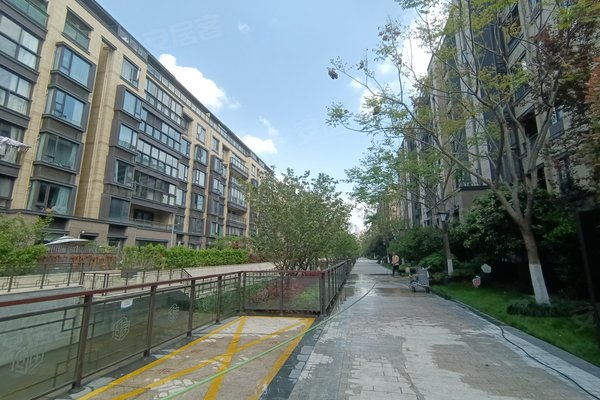 保利印江南(一期)