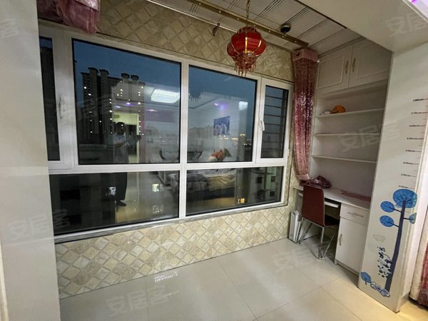 包头青山青山客运站银海湾银海湾 家具 家电无洗衣机 1梯2户 钥匙出租房源真实图片