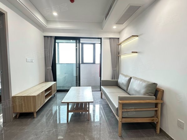 海宁海宁市区硖石江南大道1361号楼银泰商圈浙大旁，实拍朝南1室1厅，单独客厅卧室，双阳台民水电出租房源真实图片