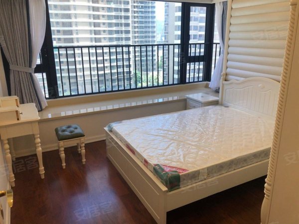 茂名茂南文化广场中银名苑急租中银名苑 精装 3房2厅 家私齐全 拎包入