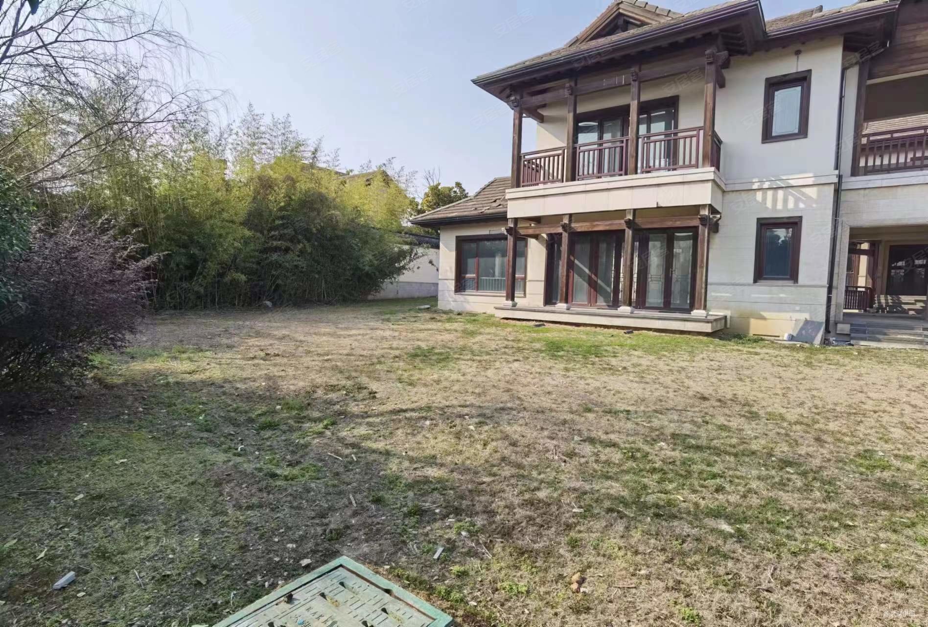 苏州太湖 水岸占地6亩 独栋别墅一线湖景 花园3000平米,太湖黄金水岸