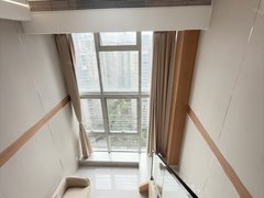 珠海香洲兰埔拱北口岸富华里国维玖云著复式一房两房2卫多套实拍我有密码出租房源真实图片