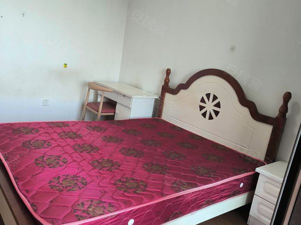 海宁长安镇农发区盈都江悦城高尔夫球场以北，江悦城小区出租房源真实图片