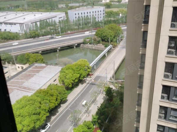 昆山陆家陆家镇兰亭珑悦兰亭珑悦3房2厅1卫,月租2900元,新房出租.