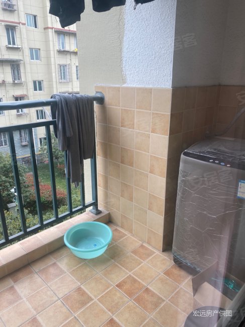 出售鑫隆花园三期周边配套设施齐全地铁口两房朝南户型方