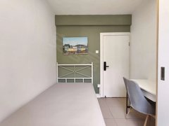 深圳南山南山医院首月减200！南山地铁口！可月付0中介~毕业生免押金！豪园出租房源真实图片