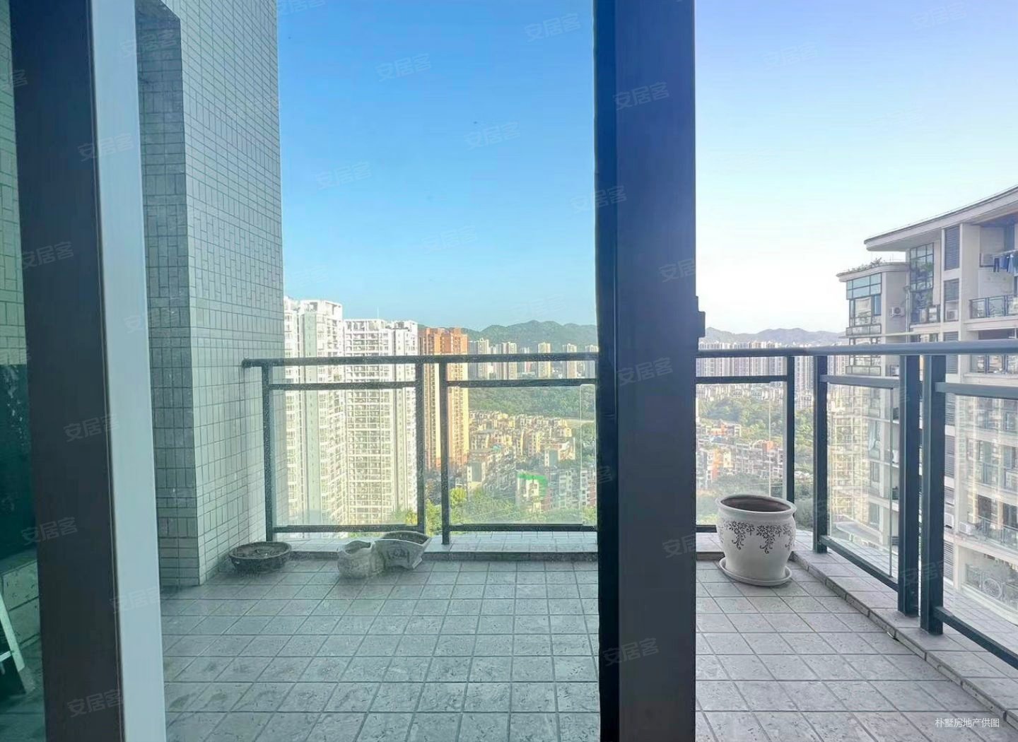 重庆房产网>重庆二手房>南岸二手房>经开区二手房>雅居乐国际花园>