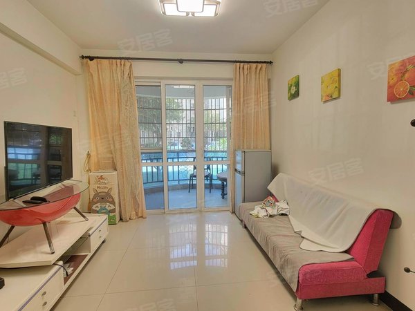 珠海香洲老香洲银海雅苑银海雅苑 3室2厅1卫 81平 电梯房 精装修出租