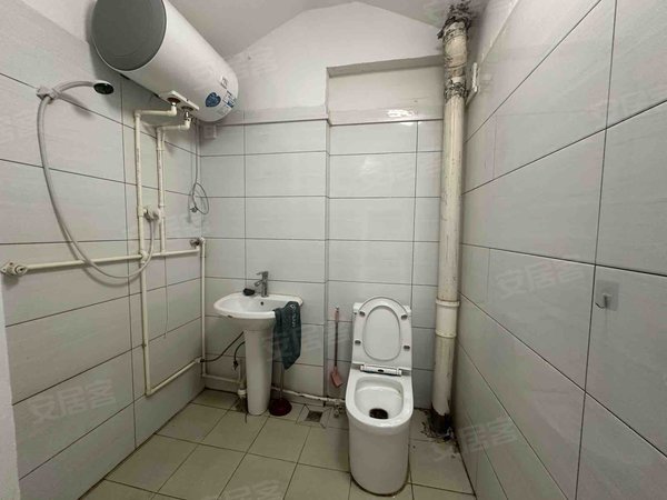 济南高新国际会展中心邓家花园邓家花园 4室1厅1卫  80平米出租房源