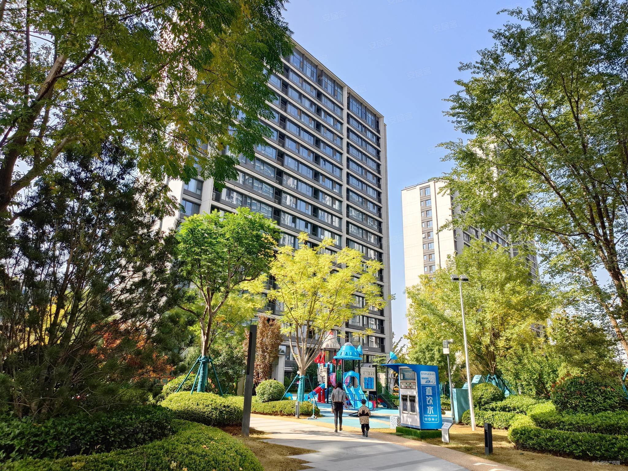 陆港绿城西安全运村子衿苑北苑3室2厅2卫127.17㎡南北255万