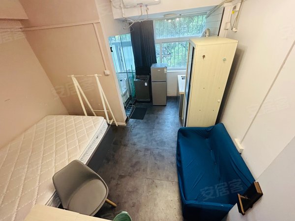 深圳罗湖东门城东街小区晒布 3 线 精装单间 近地铁 出现方便 家电