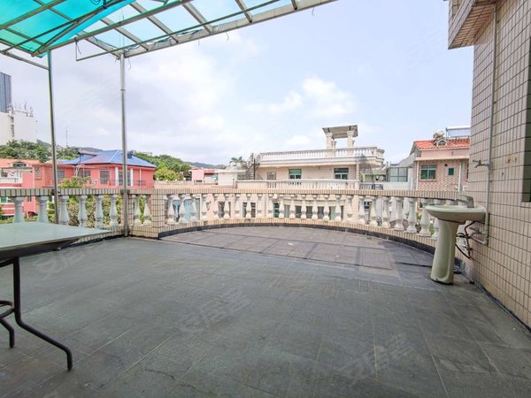 深圳布吉布吉街莲花山庄别墅独栋别墅带花园.可居家和办公.