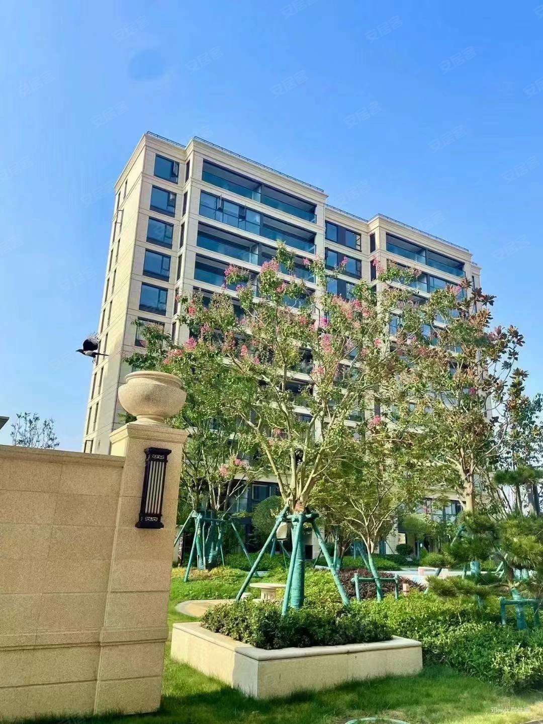 蓝城兰园3室2厅1卫115㎡南北61万