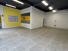 佛山顺德容桂小黄圃东升商业独栋出租，占地300方四层，大路边做培训机构，出租房源真实图片