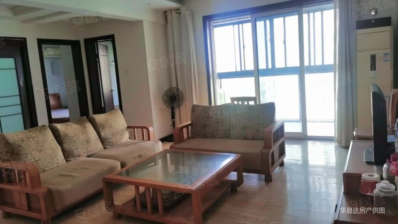 万达旁鑫城国际精装三室 户型通透 房东诚意急售