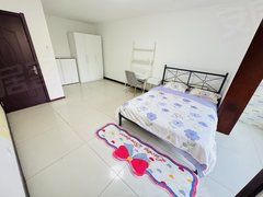 北京昌平霍营8号线 首开龙街 朝南瓷砖地板大主卧带阳台 一屋一人出租房源真实图片