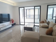 泉州台商区台商投资区中海学府世家 4室2厅2卫  精装修129平米出租房源真实图片