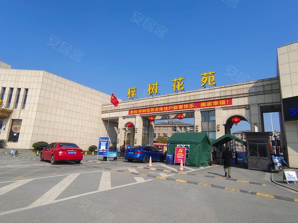 杭州富阳银湖梓树花苑(公寓住宅)电梯房) 2室2厅1卫 配套齐全 精装修