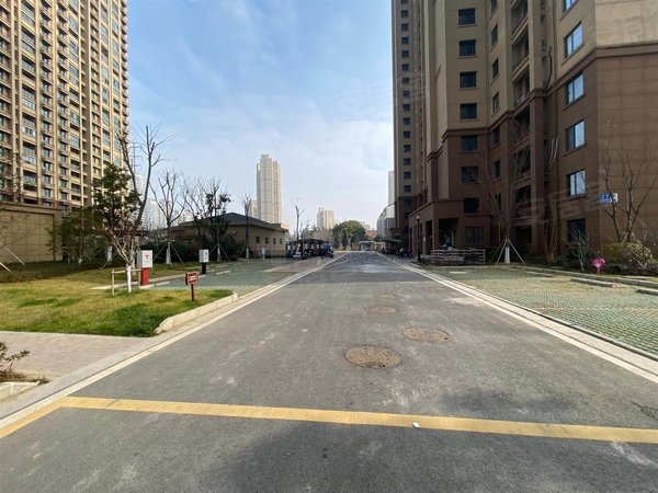 无锡滨湖河埒西郊佳苑西郊佳苑  整租电梯2室 豪华现代精装 包物业 可