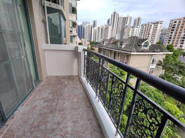 深圳南山蛇口蓝漪花园蓝漪花园  温馨2加1房2卫  低层住家  刚空出来