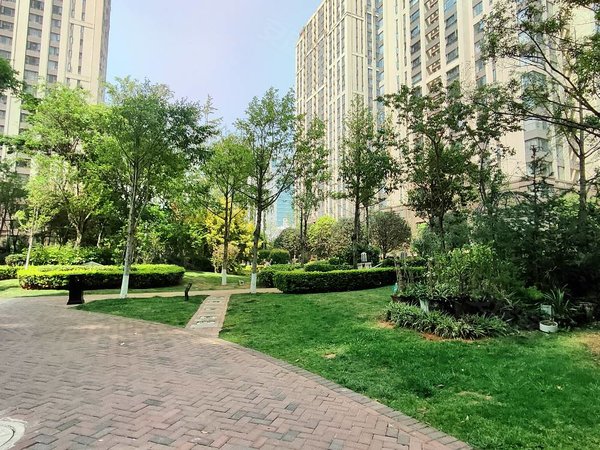 昆明五华莲花片区中海学府路8号院急租市中心小菜园地铁4号线龙泉路