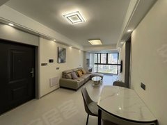 丽水莲都岩泉九里三室两厅一厨一卫大阳台两个大卧室一样大全屋中央空调全屋艺术漆出租房源真实图片