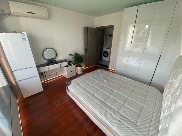 上海浦东北蔡文化馨苑7.13双地铁 房东特价急租 星空顶!